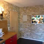 דירה Gaestehaus Guggomos 