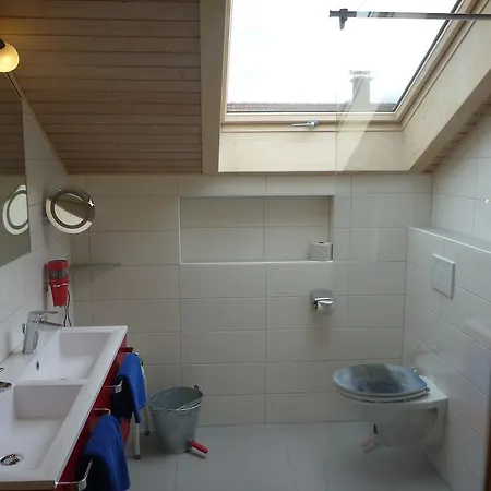 아파트 Gaestehaus Guggomos 