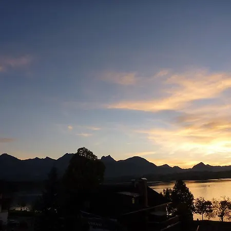 公寓 古格莫斯达斯阿尔格斯迪尔旅馆 *